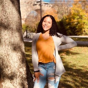 Meet your Posher, Aliyah